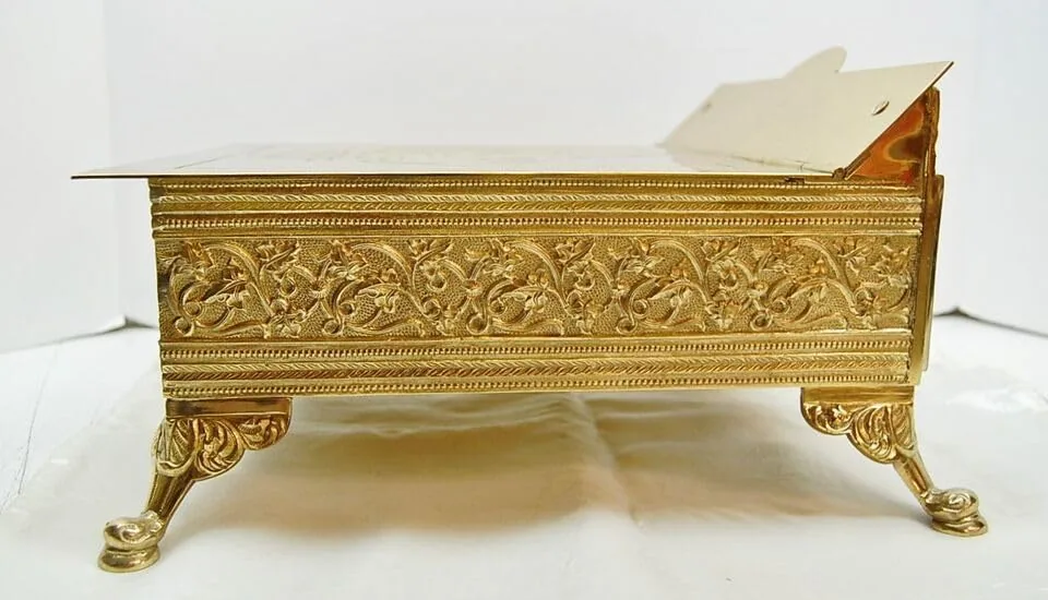 Classical Church Goods Adjustable Brass Missal Stand view 6