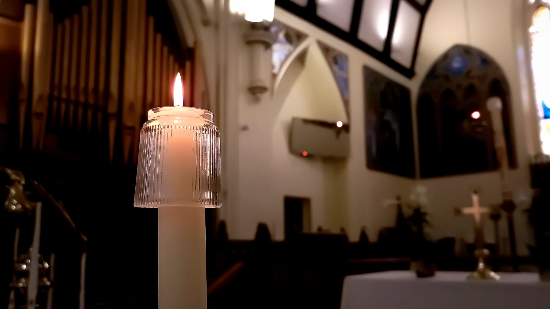 Best Altar Candles for Church: 8 Picks for Mass and Chapel
